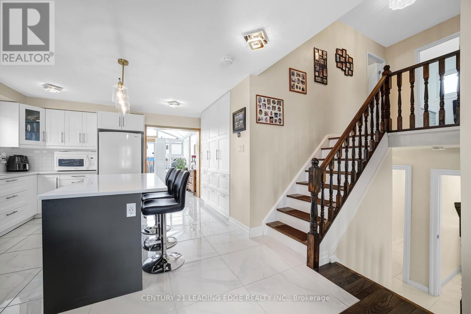 12 MCKEOWN STREET Image 14