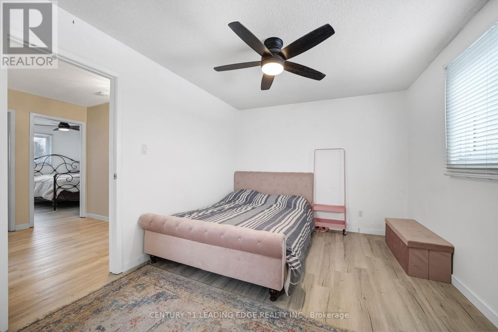 12 MCKEOWN STREET Image 27