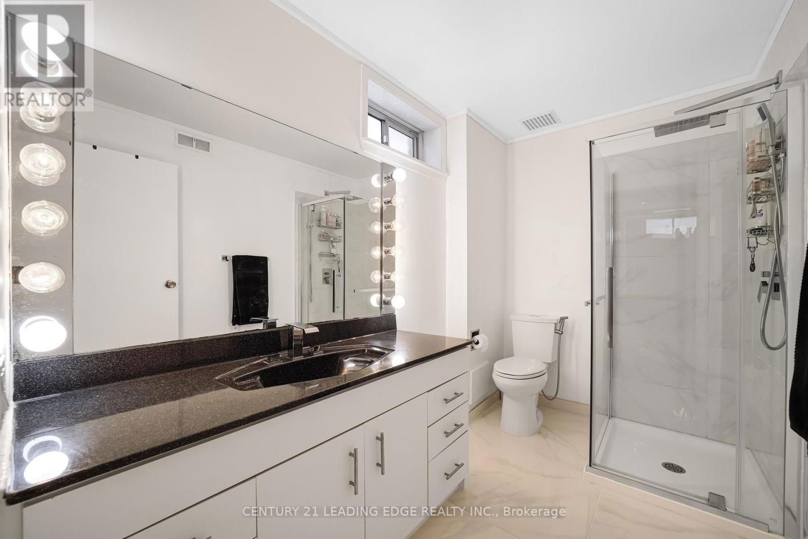 12 MCKEOWN STREET Image 36