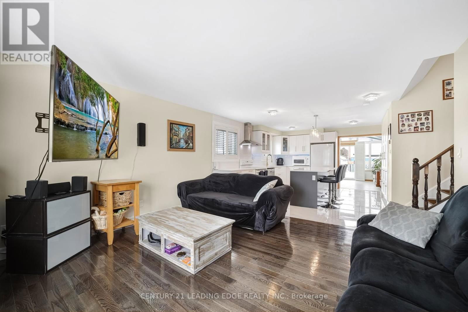 12 MCKEOWN STREET Image 6