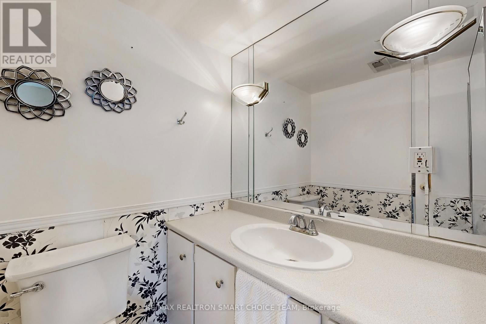 506 - 180 DUDLEY AVENUE Image 18