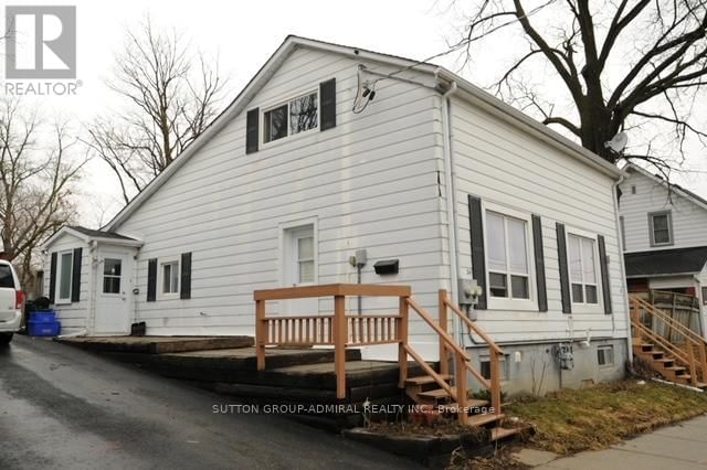 32-34 SUPERIOR STREET Image 10
