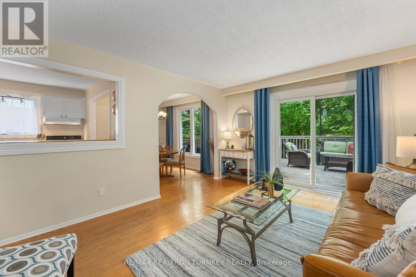 58 OLIVE STREET Image 10