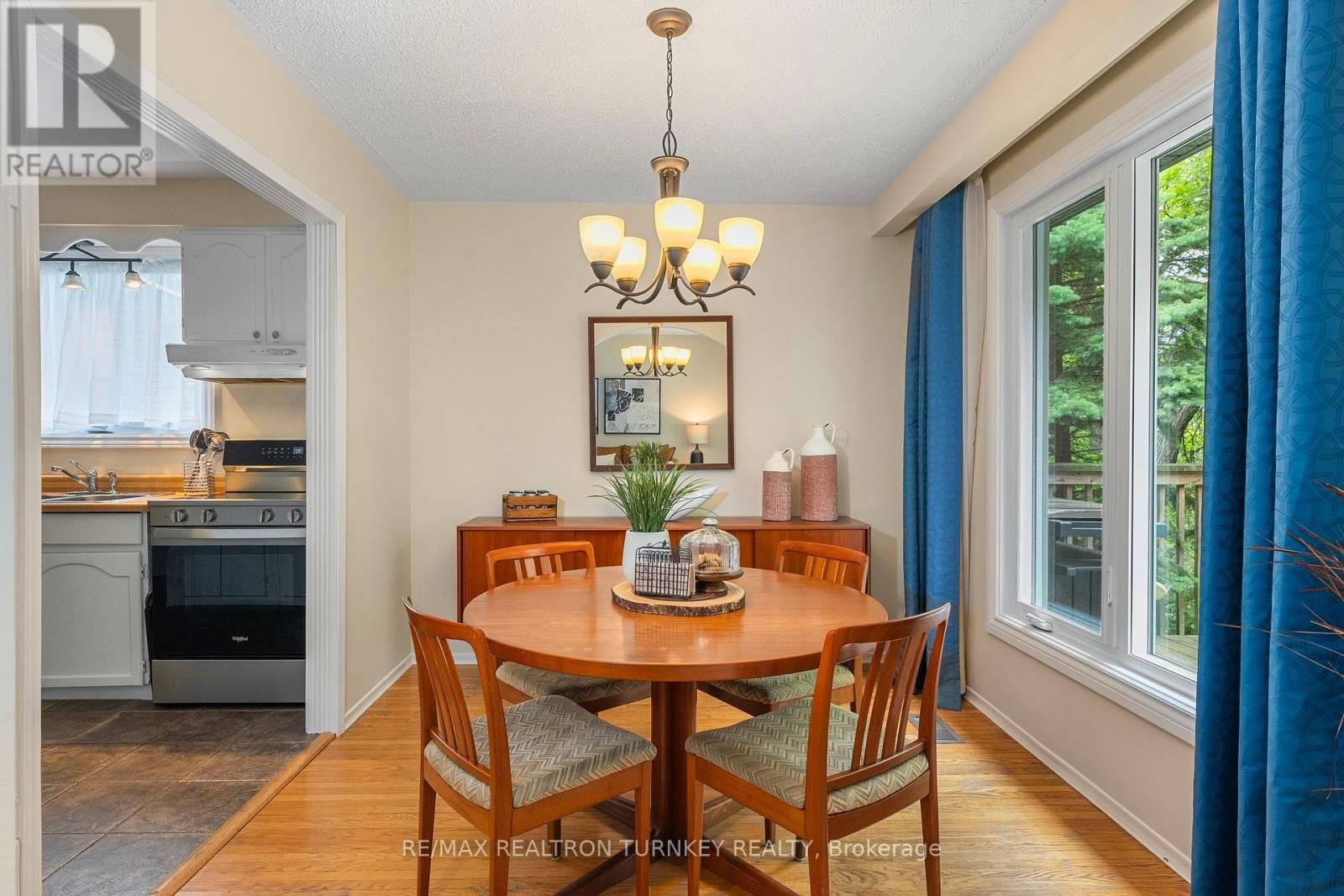 58 OLIVE STREET Image 11