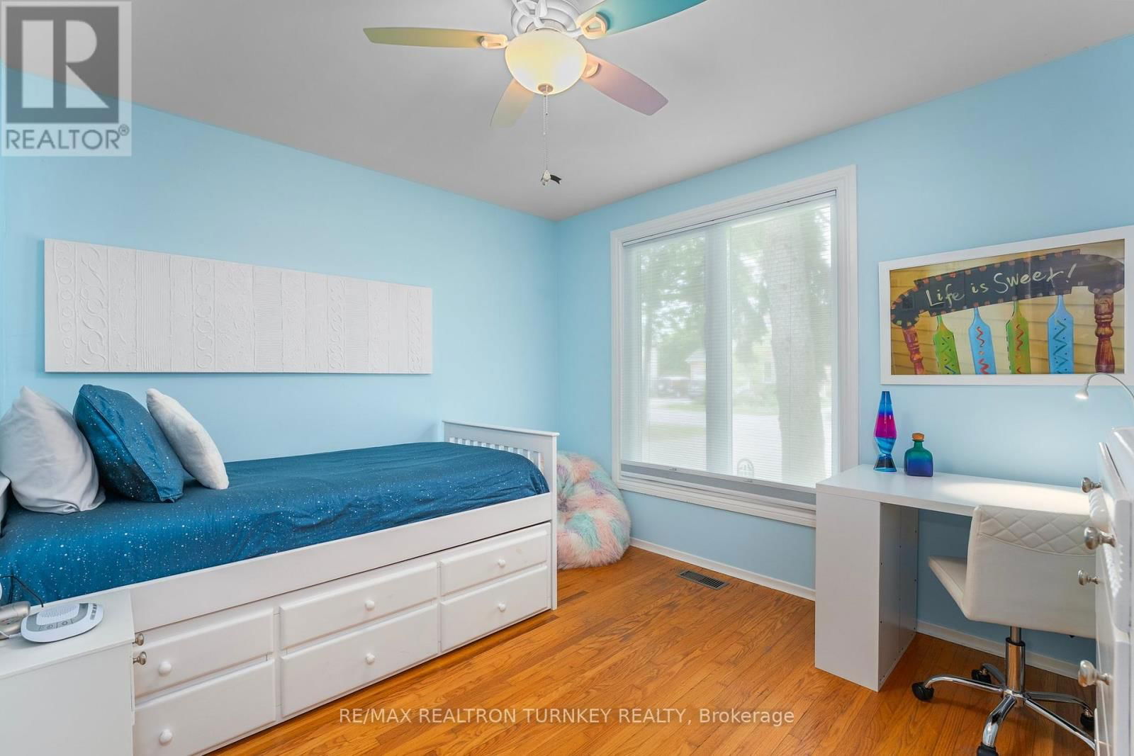 58 OLIVE STREET Image 21