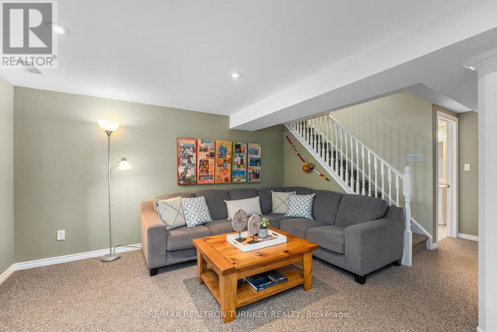 58 OLIVE STREET Image 25