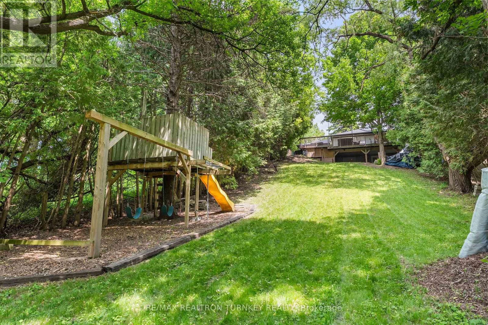 58 OLIVE STREET Image 38