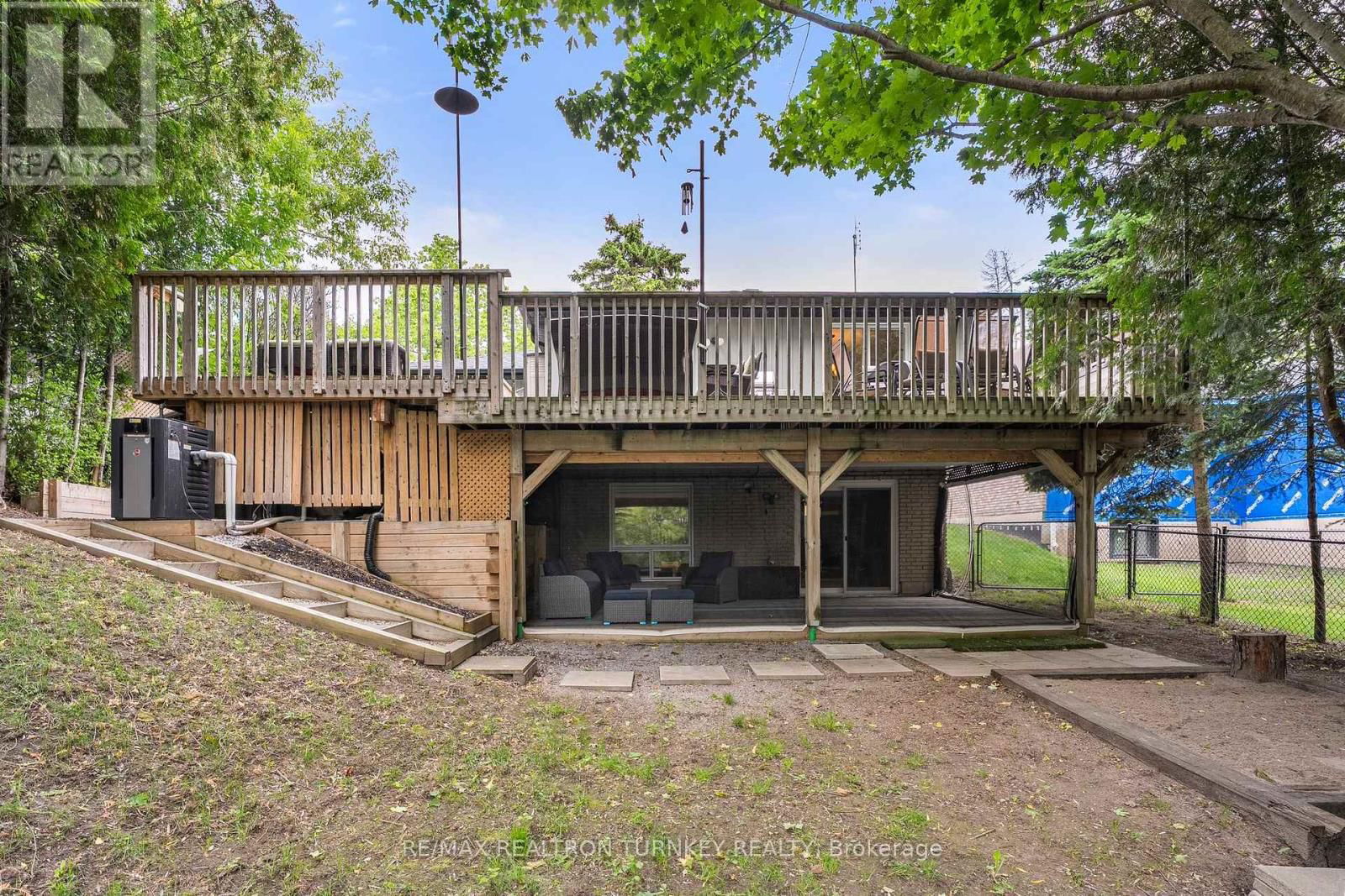 58 OLIVE STREET Image 39