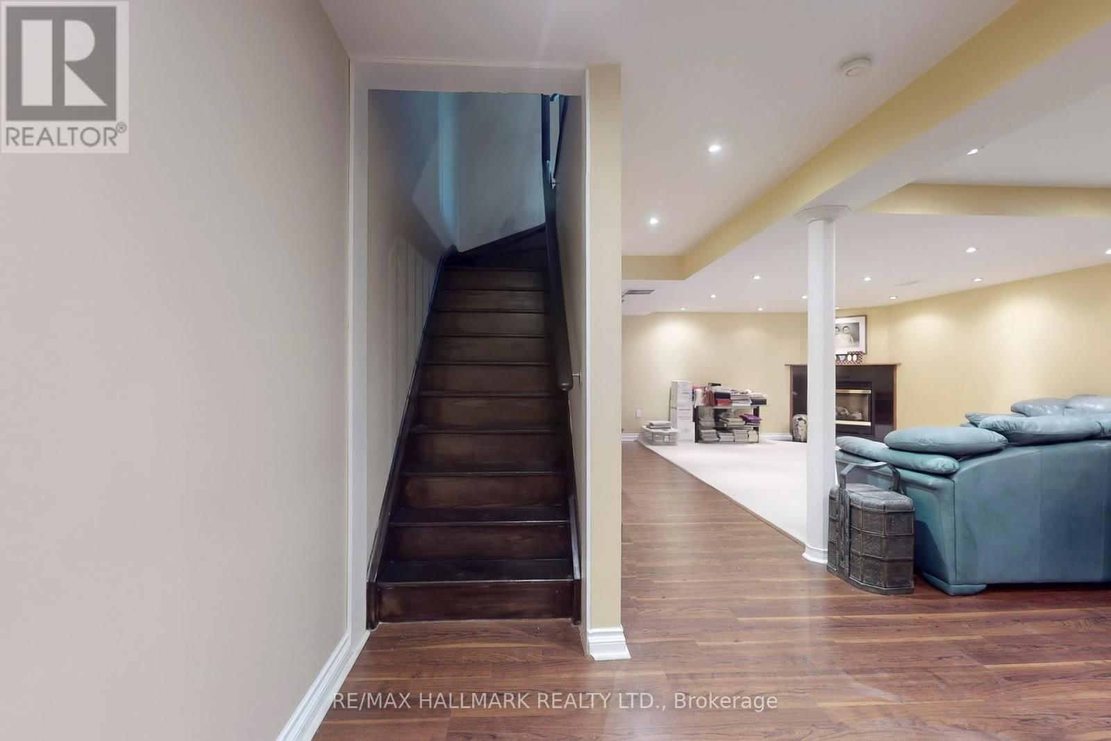 92 CANYON HILL AVENUE Image 33