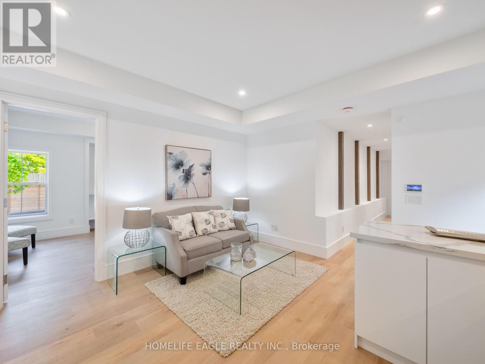 38 MARK STREET Image 27