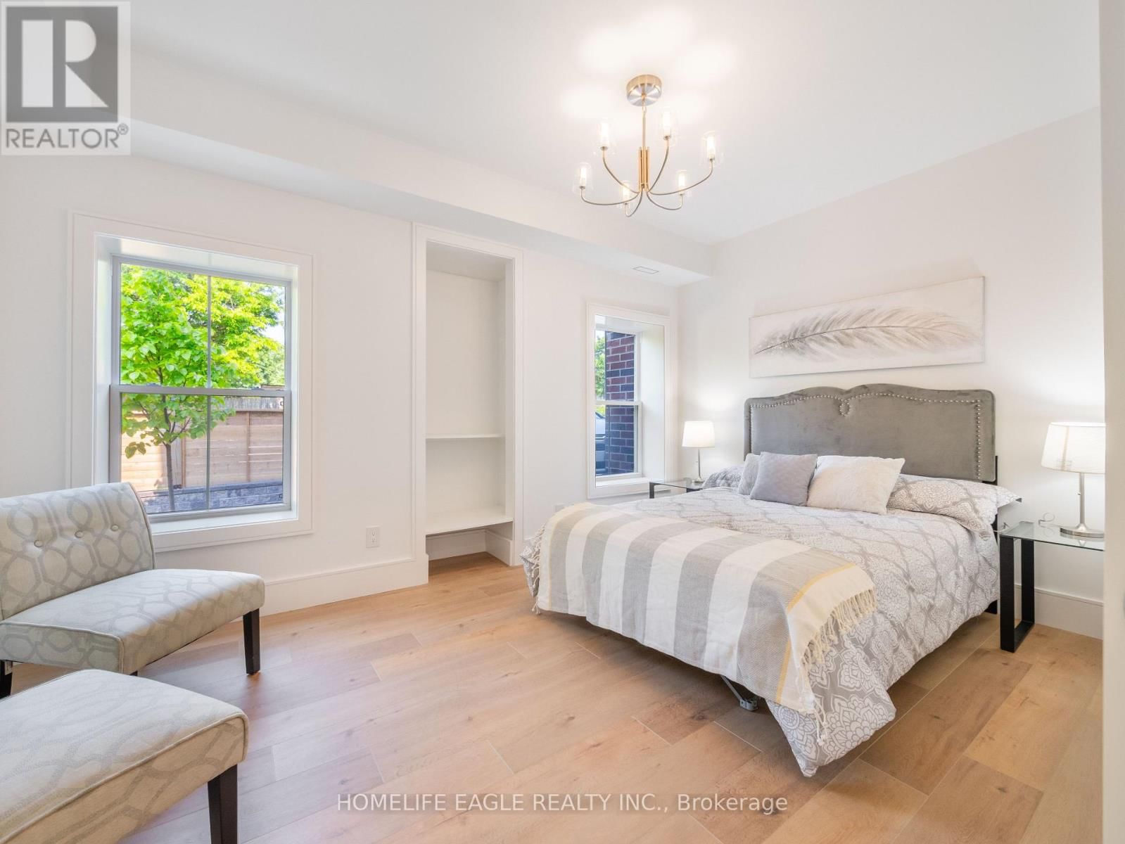 38 MARK STREET Image 29