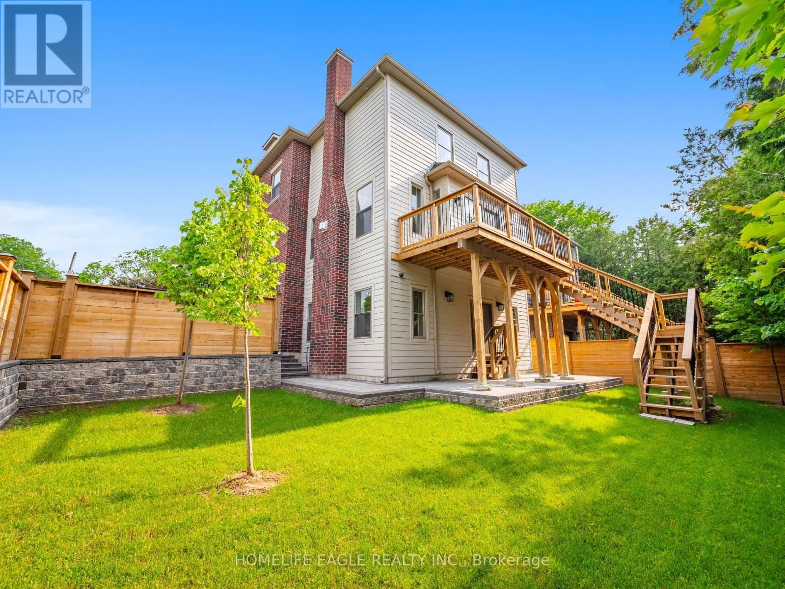38 MARK STREET Image 36
