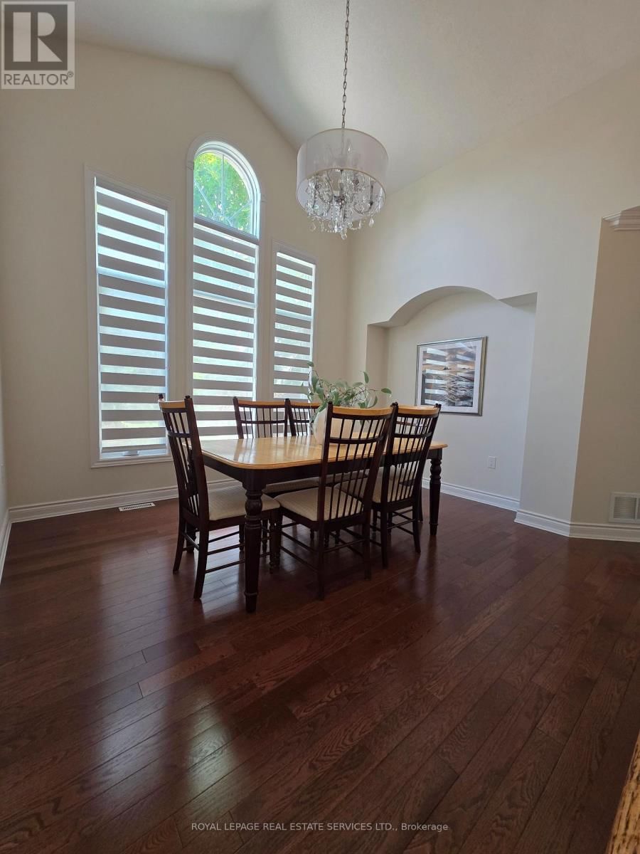23 - 62 RENAISSANCE POINT Image 3