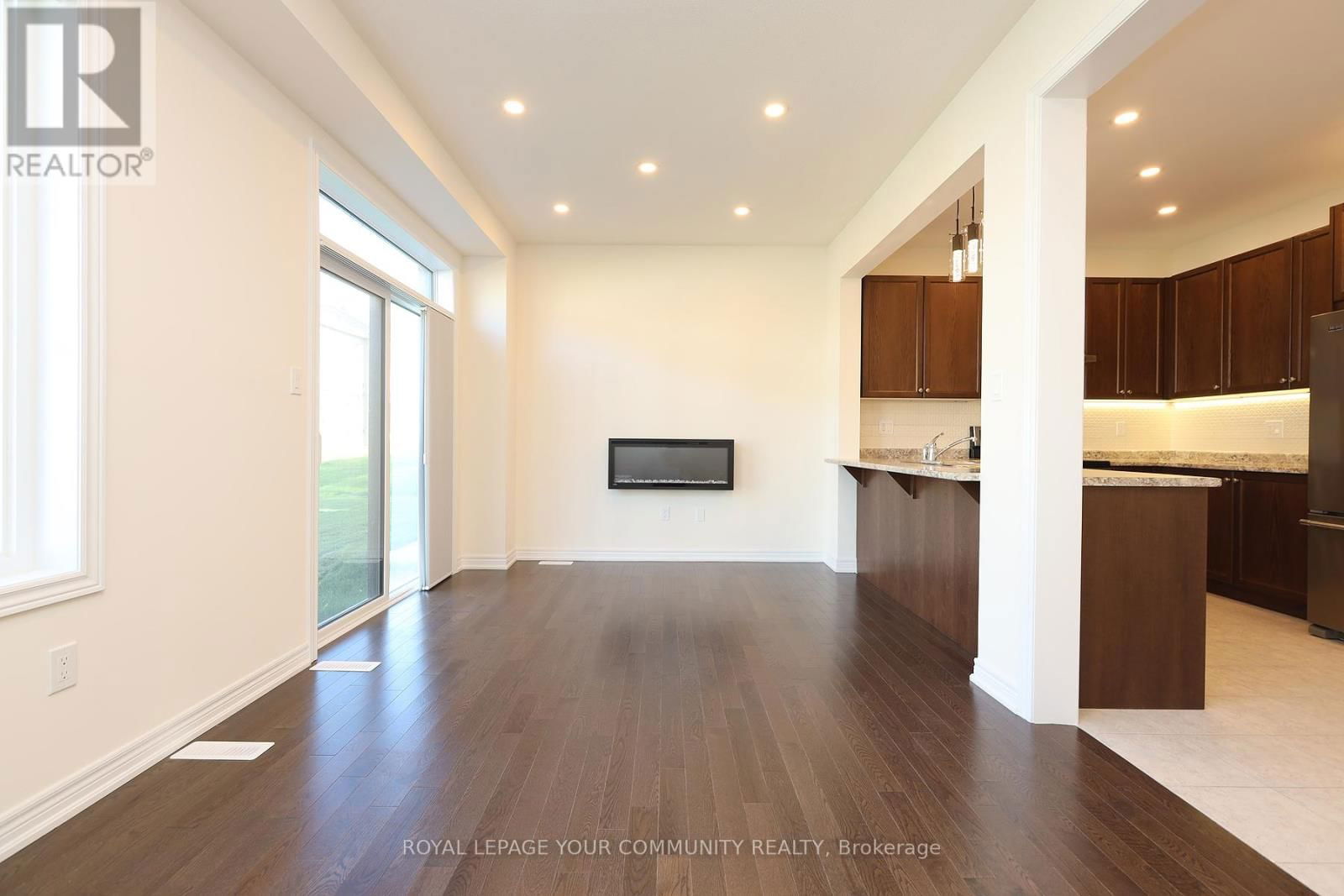 81 BOUNDARY BOULEVARD Image 11