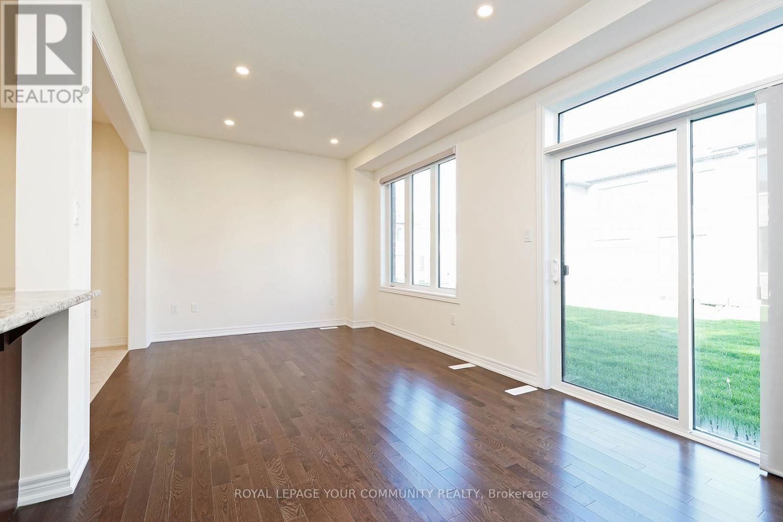 81 BOUNDARY BOULEVARD Image 13