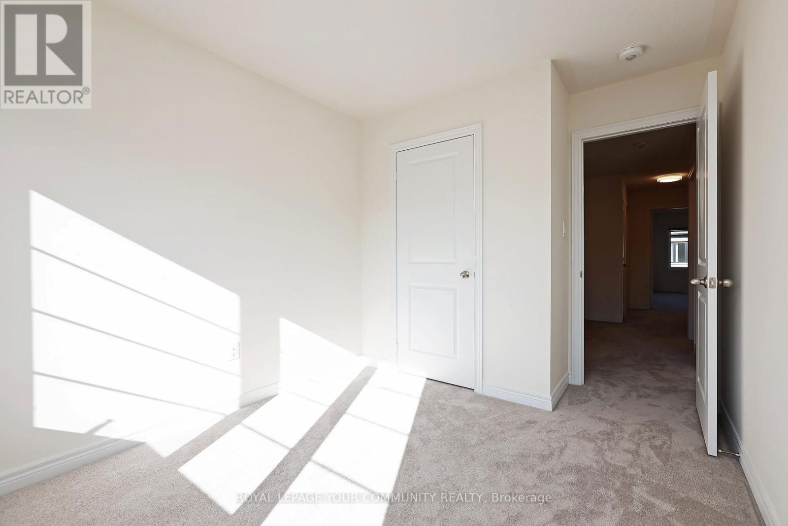 81 BOUNDARY BOULEVARD Image 23