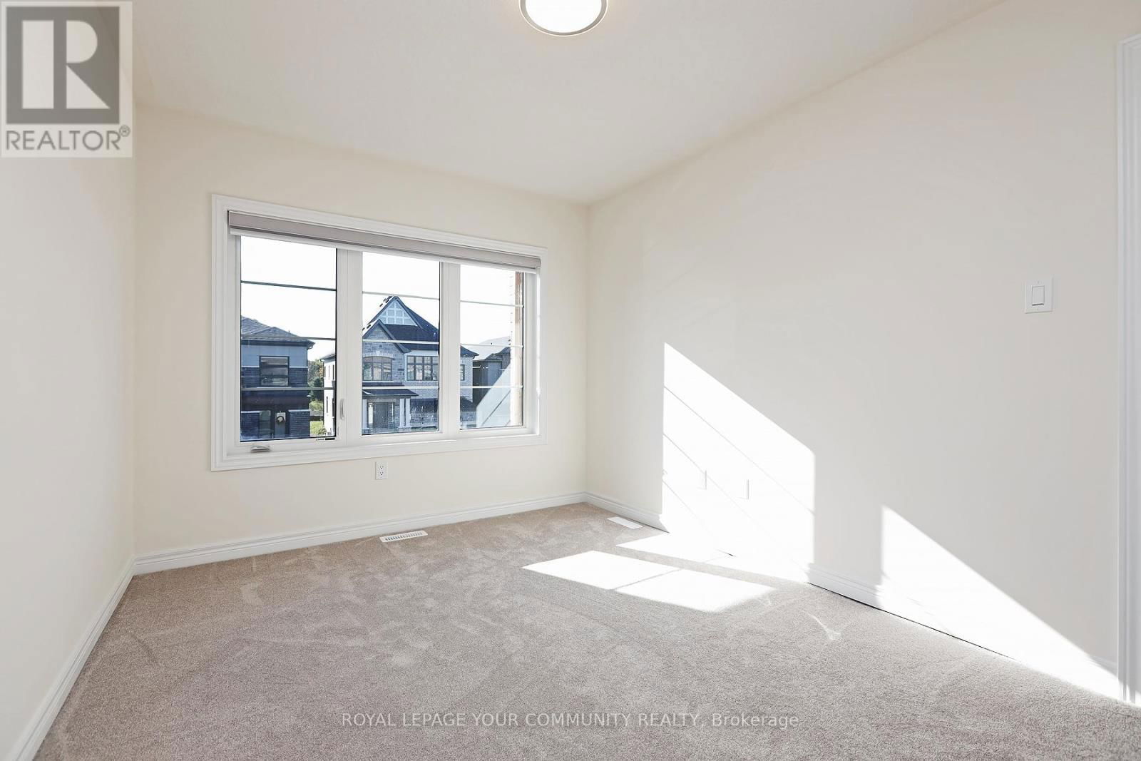 81 BOUNDARY BOULEVARD Image 24