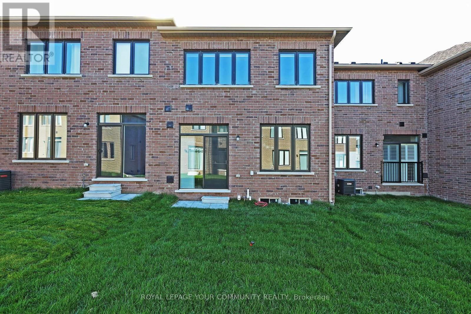 81 BOUNDARY BOULEVARD Image 34