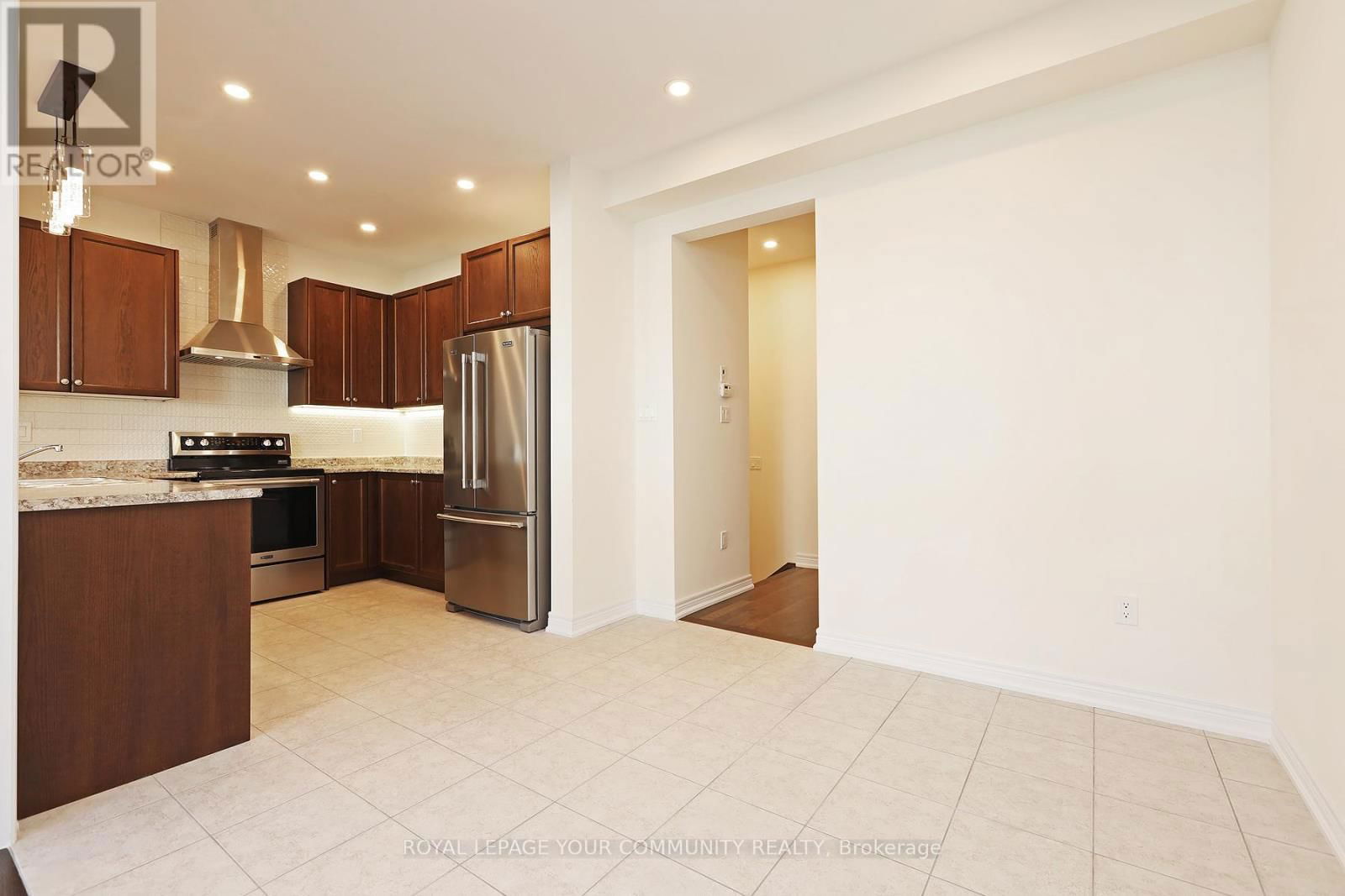 81 BOUNDARY BOULEVARD Image 6