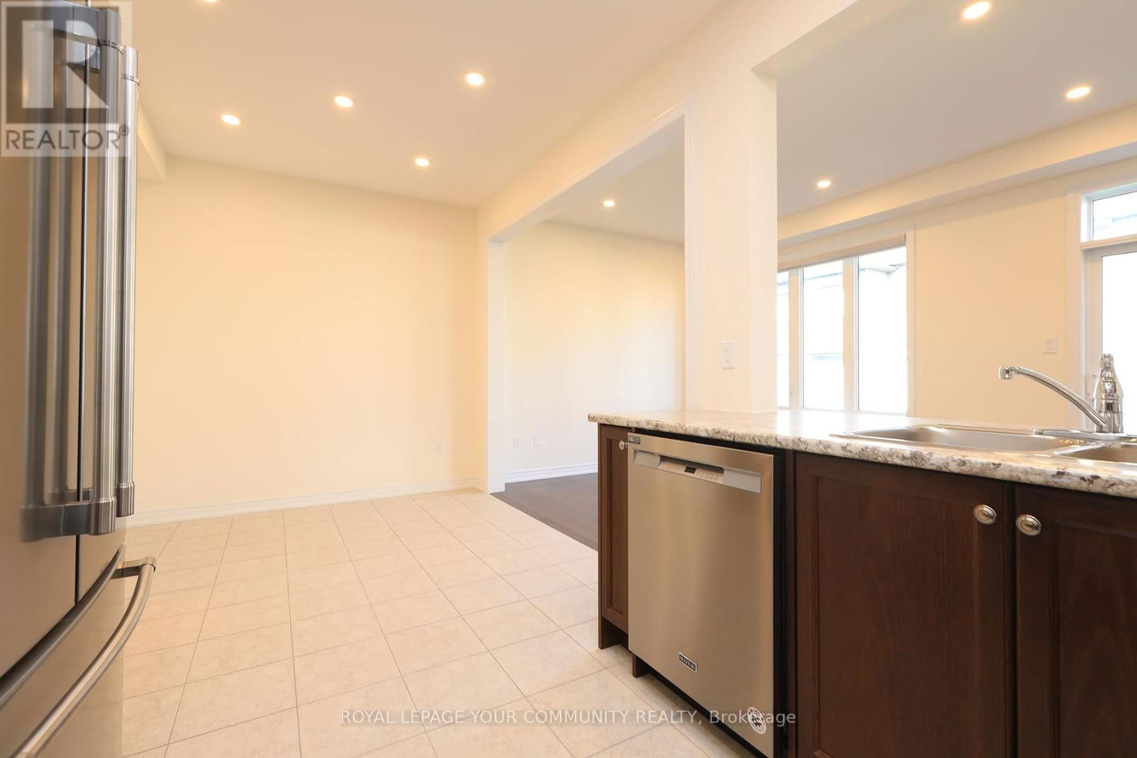 81 BOUNDARY BOULEVARD Image 9