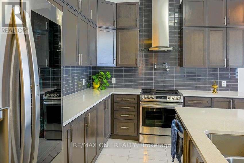 18 FRANK KELLY DRIVE Image 15