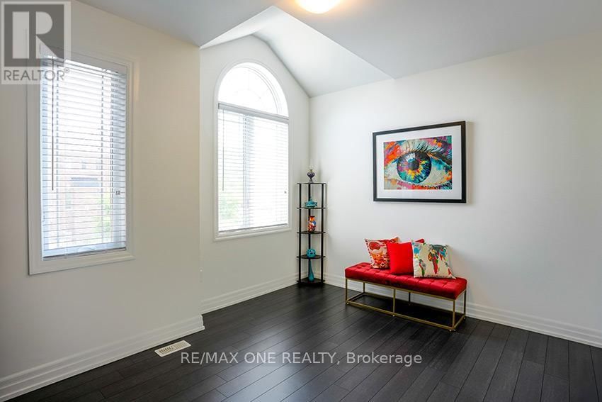 18 FRANK KELLY DRIVE Image 27