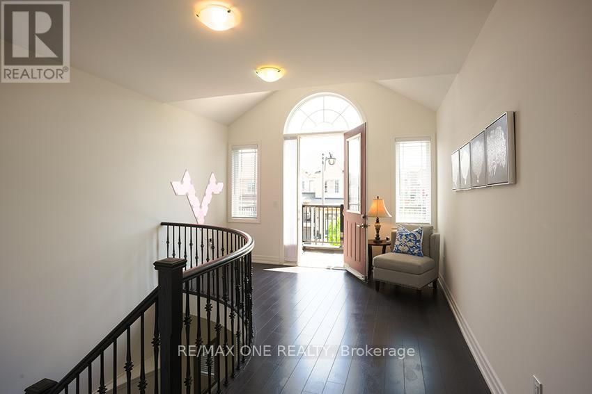 18 FRANK KELLY DRIVE Image 31