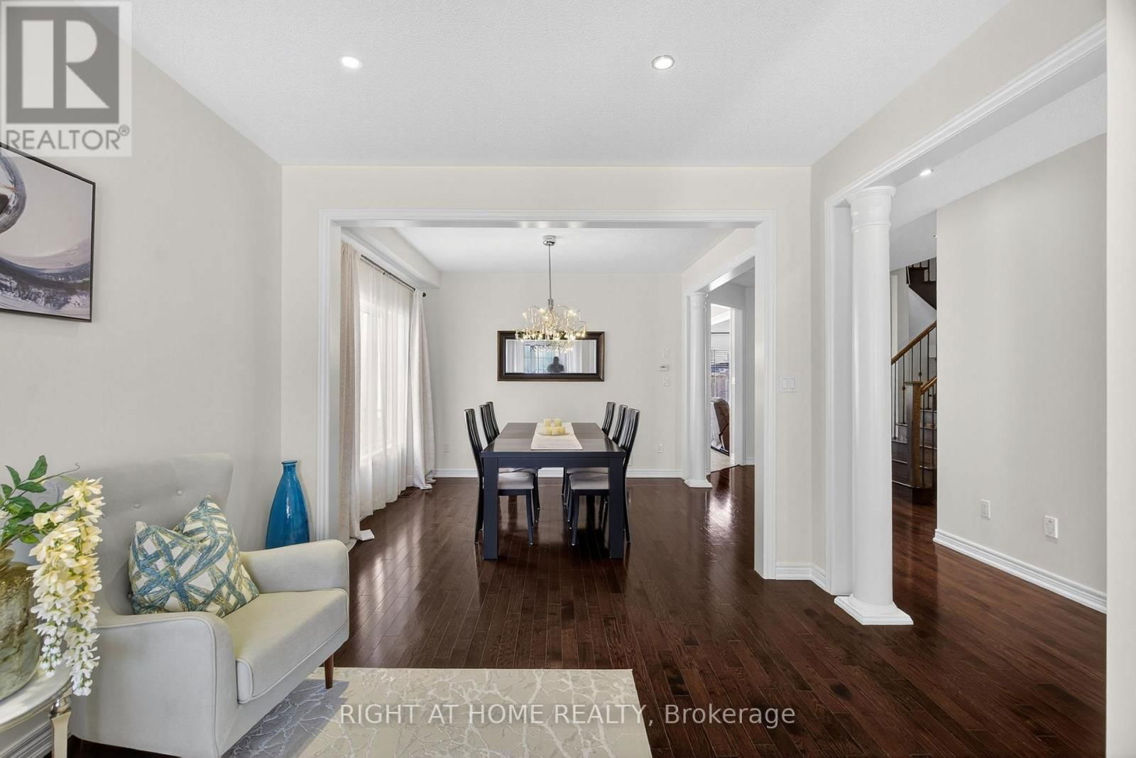 268 CARRIER CRESCENT Image 22