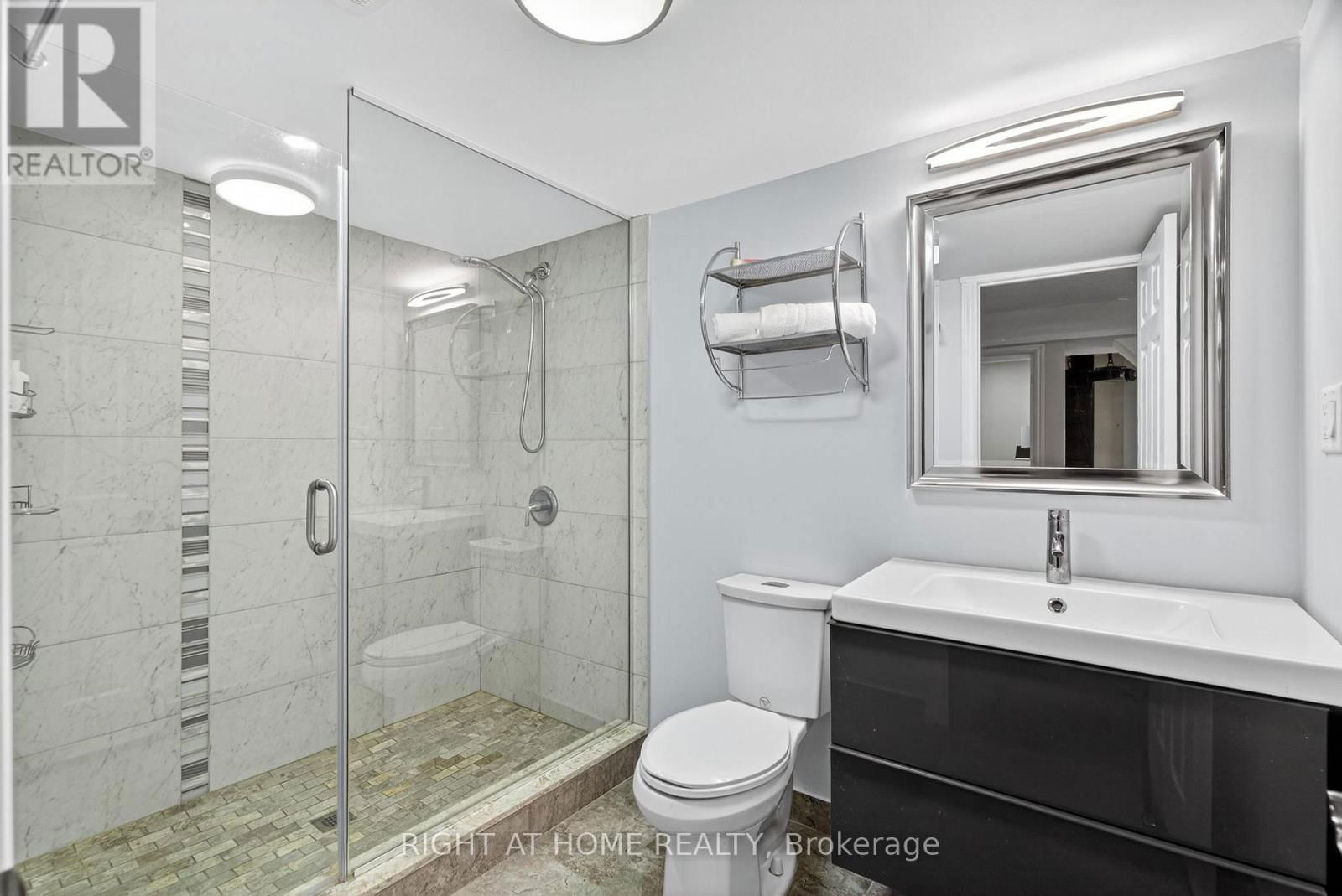 268 CARRIER CRESCENT Image 47