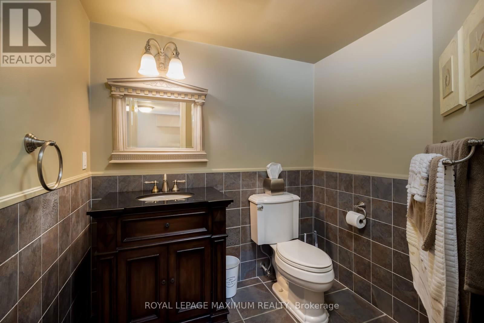 16 SAINT CLARE BOULEVARD Image 26