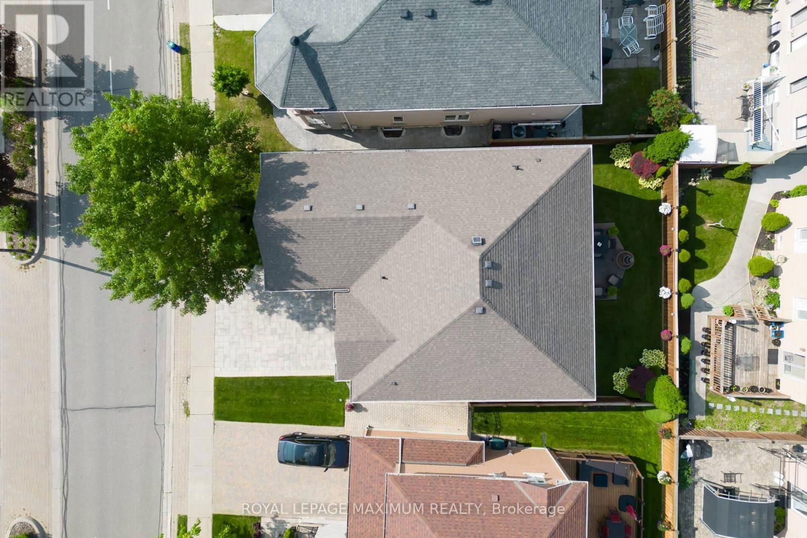 16 SAINT CLARE BOULEVARD Image 38