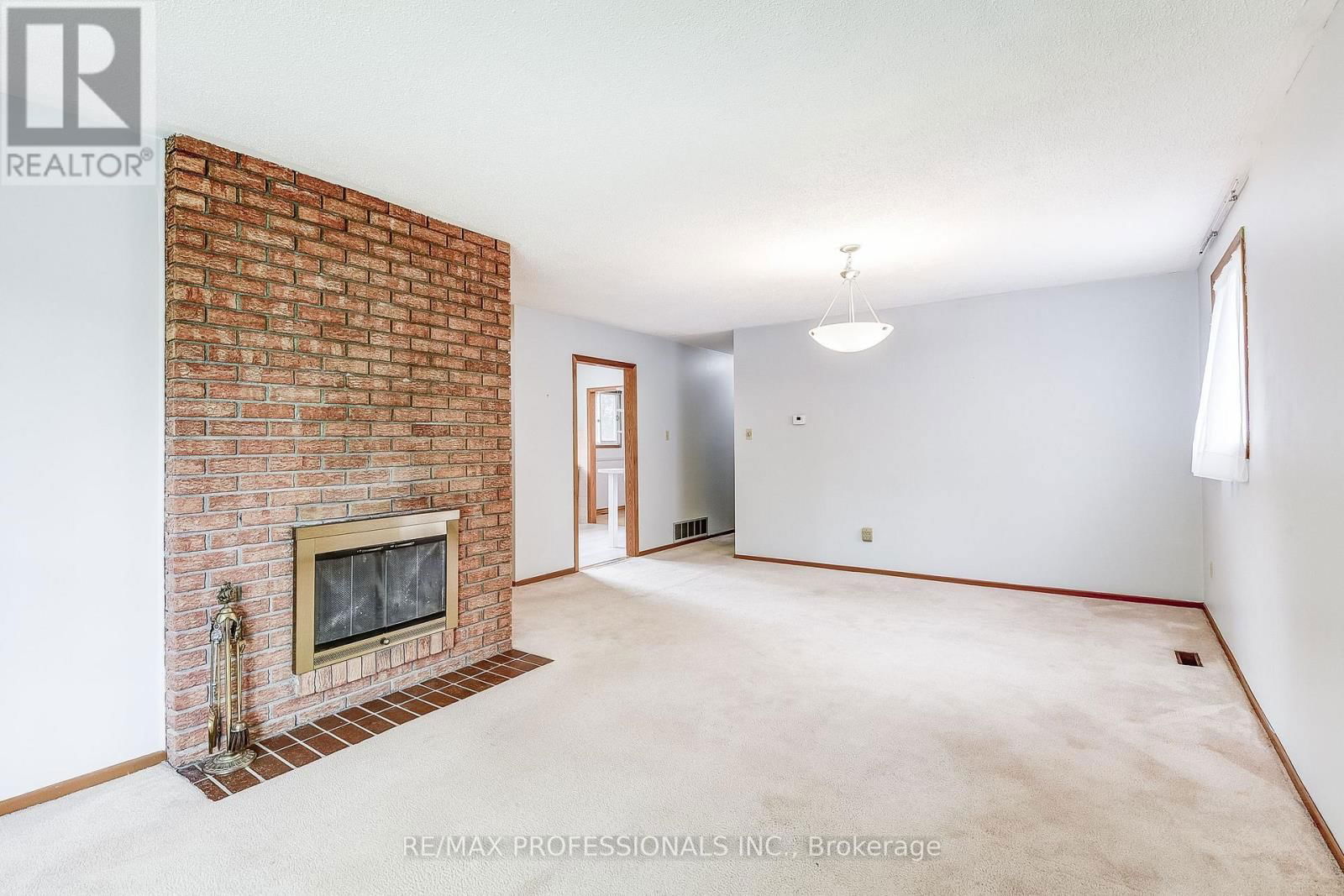 11 SHADBOLT COURT Image 13
