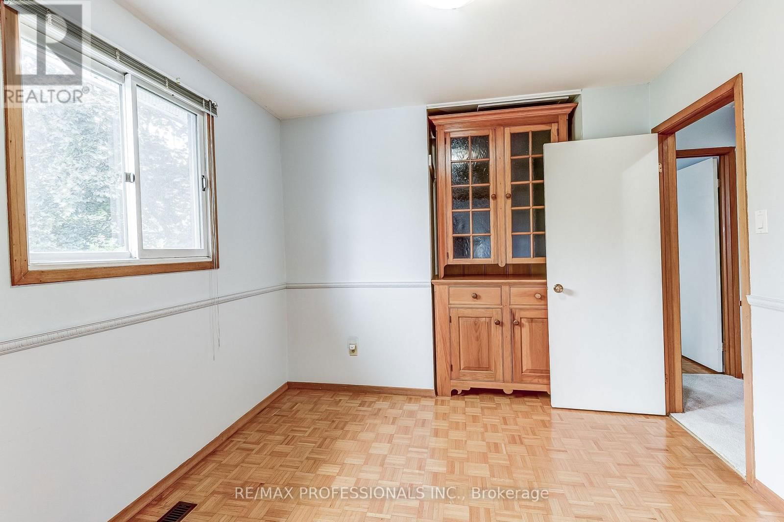 11 SHADBOLT COURT Image 19