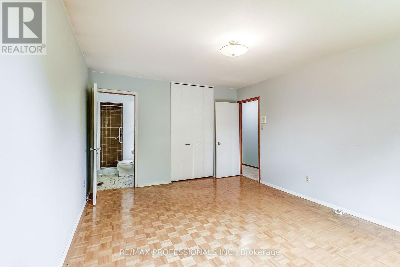 11 SHADBOLT COURT Image 23