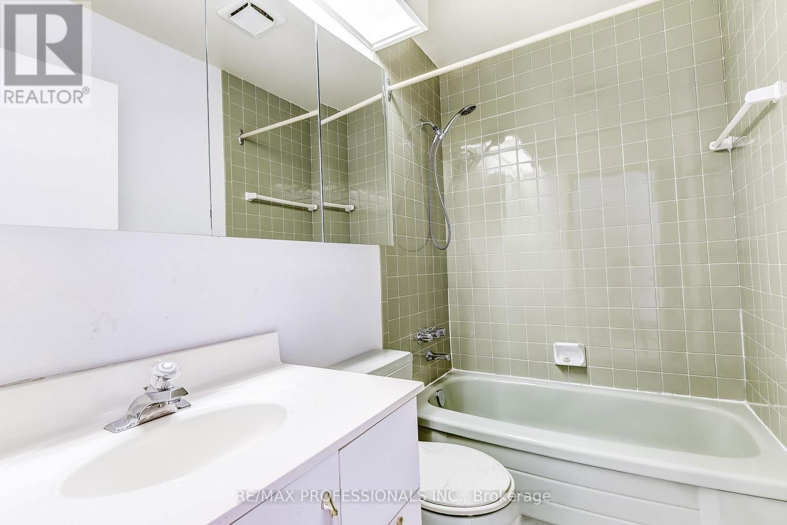 11 SHADBOLT COURT Image 25
