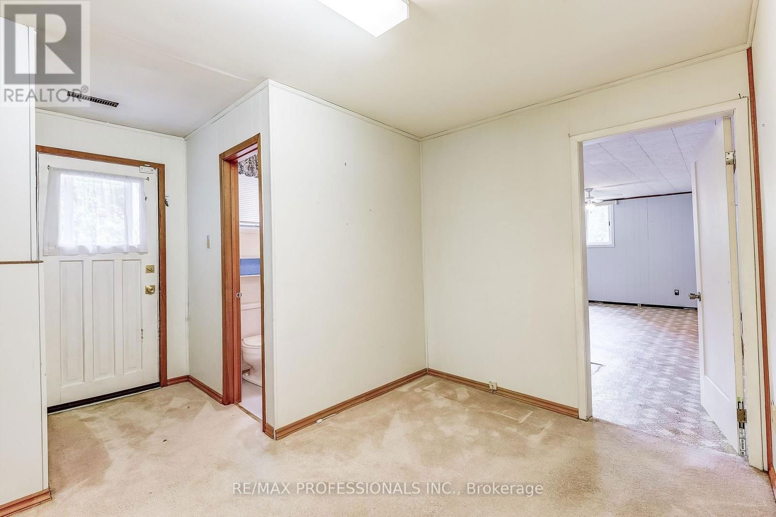 11 SHADBOLT COURT Image 30