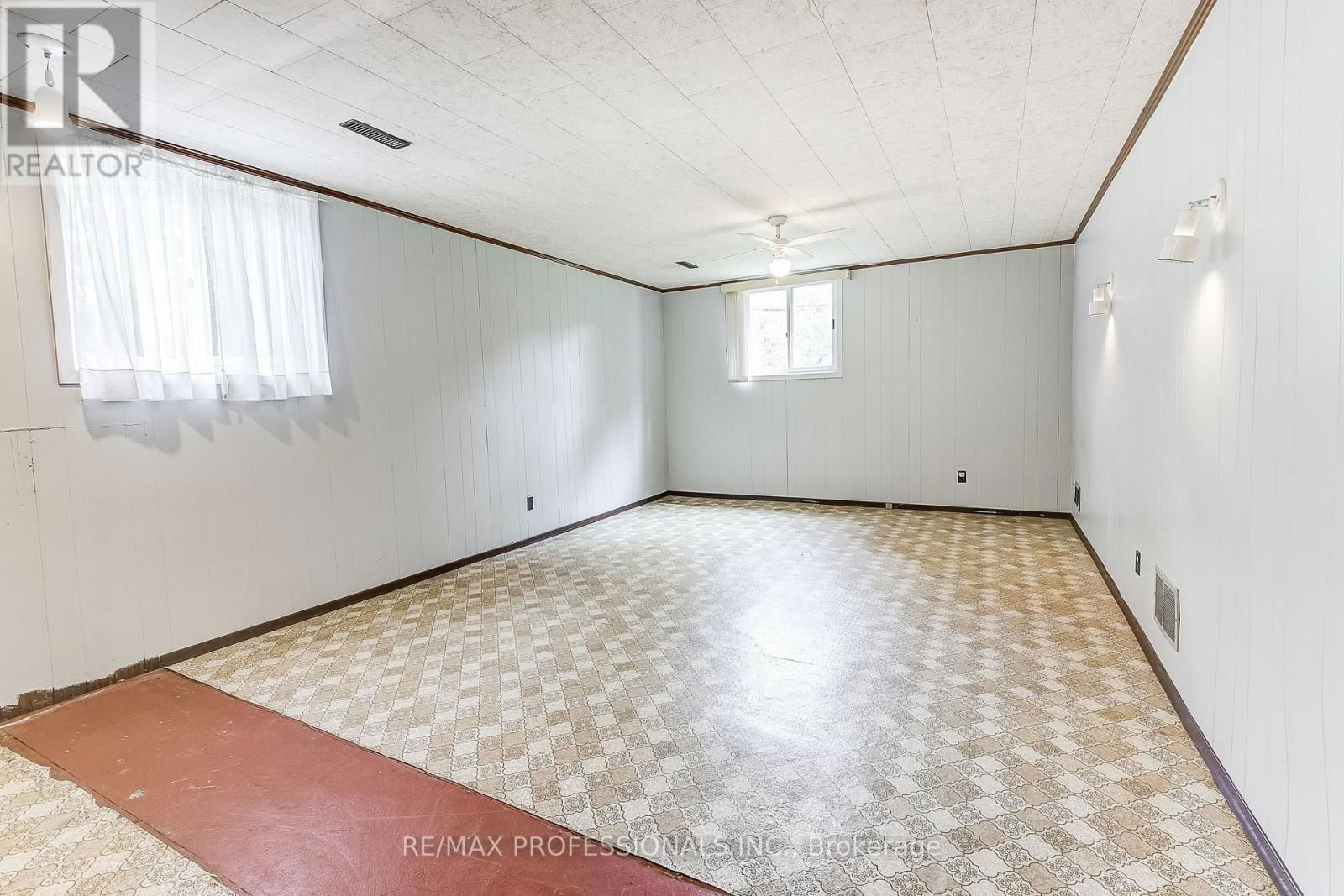 11 SHADBOLT COURT Image 31