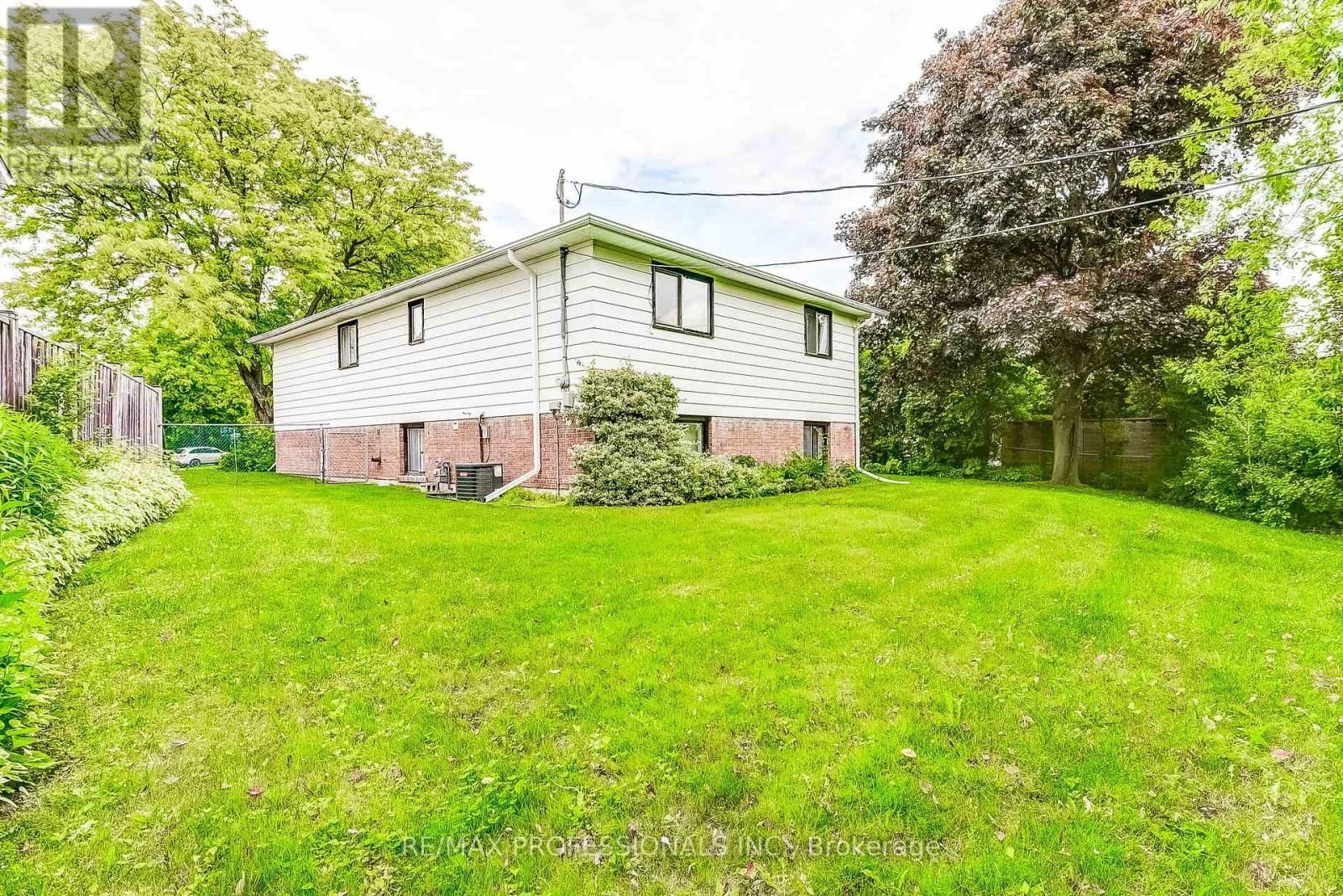 11 SHADBOLT COURT Image 42