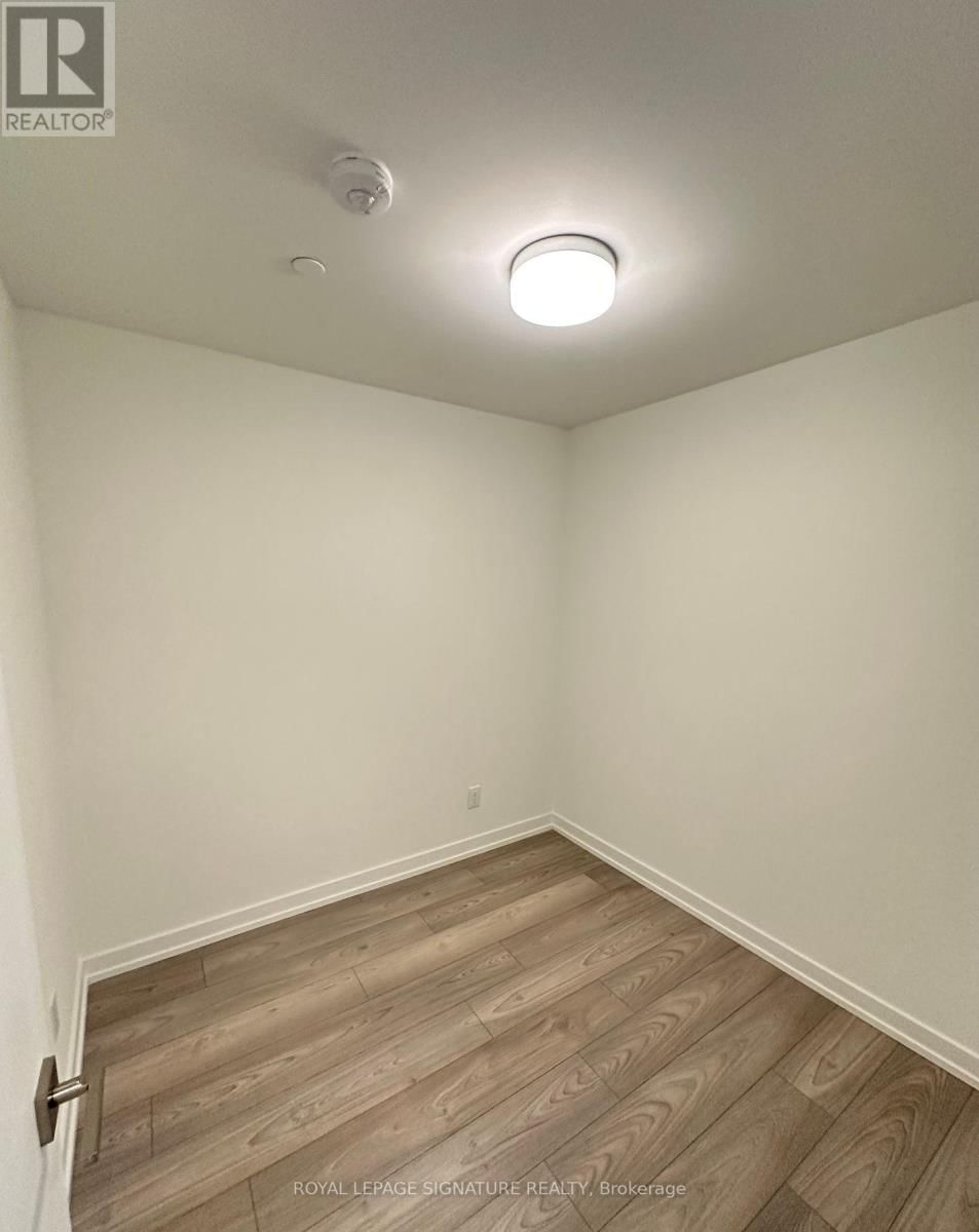 102 - 67 SAIGON DRIVE Image 12