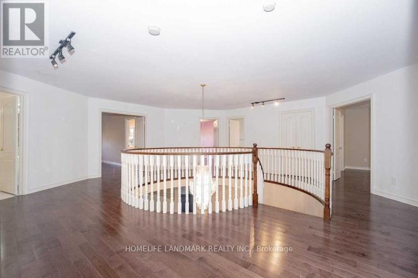 46 GREEN ASH CRESCENT Image 16