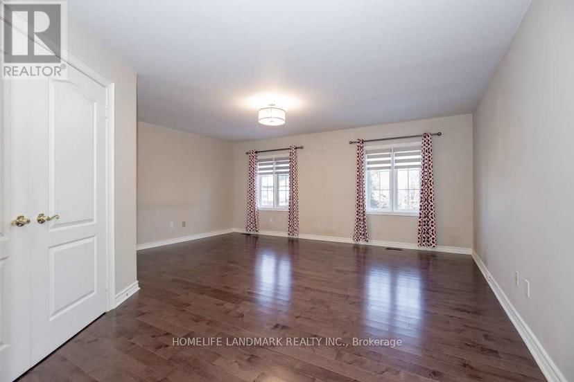 46 GREEN ASH CRESCENT Image 20