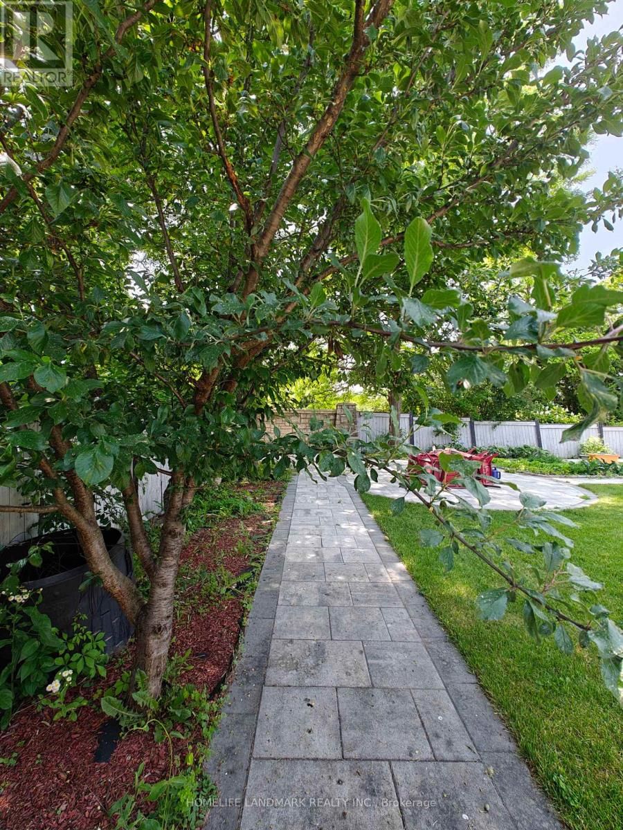 46 GREEN ASH CRESCENT Image 44