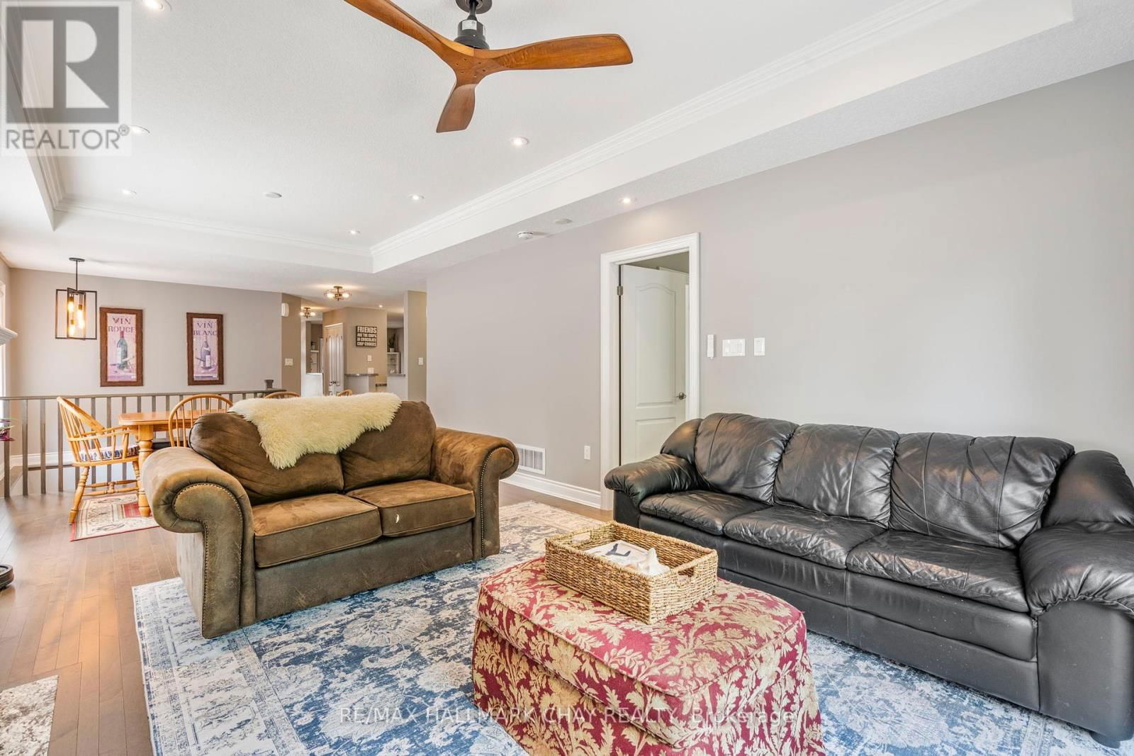 17 HILLCREST DRIVE Image 12