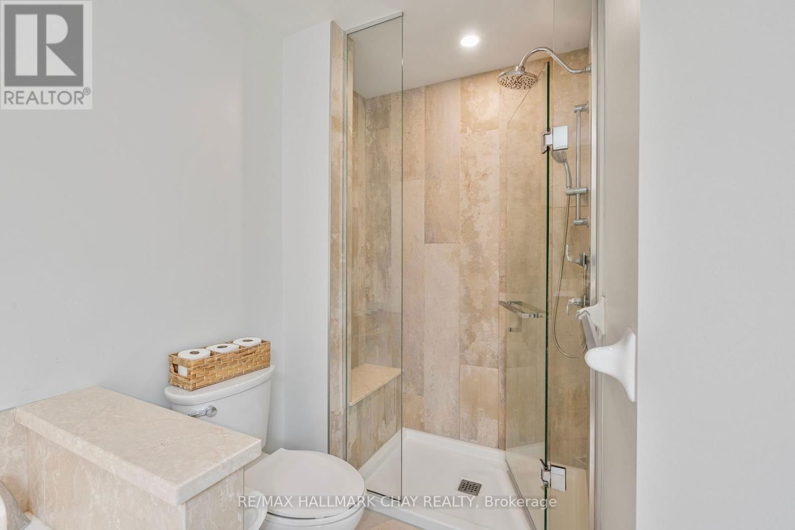 17 HILLCREST DRIVE Image 18
