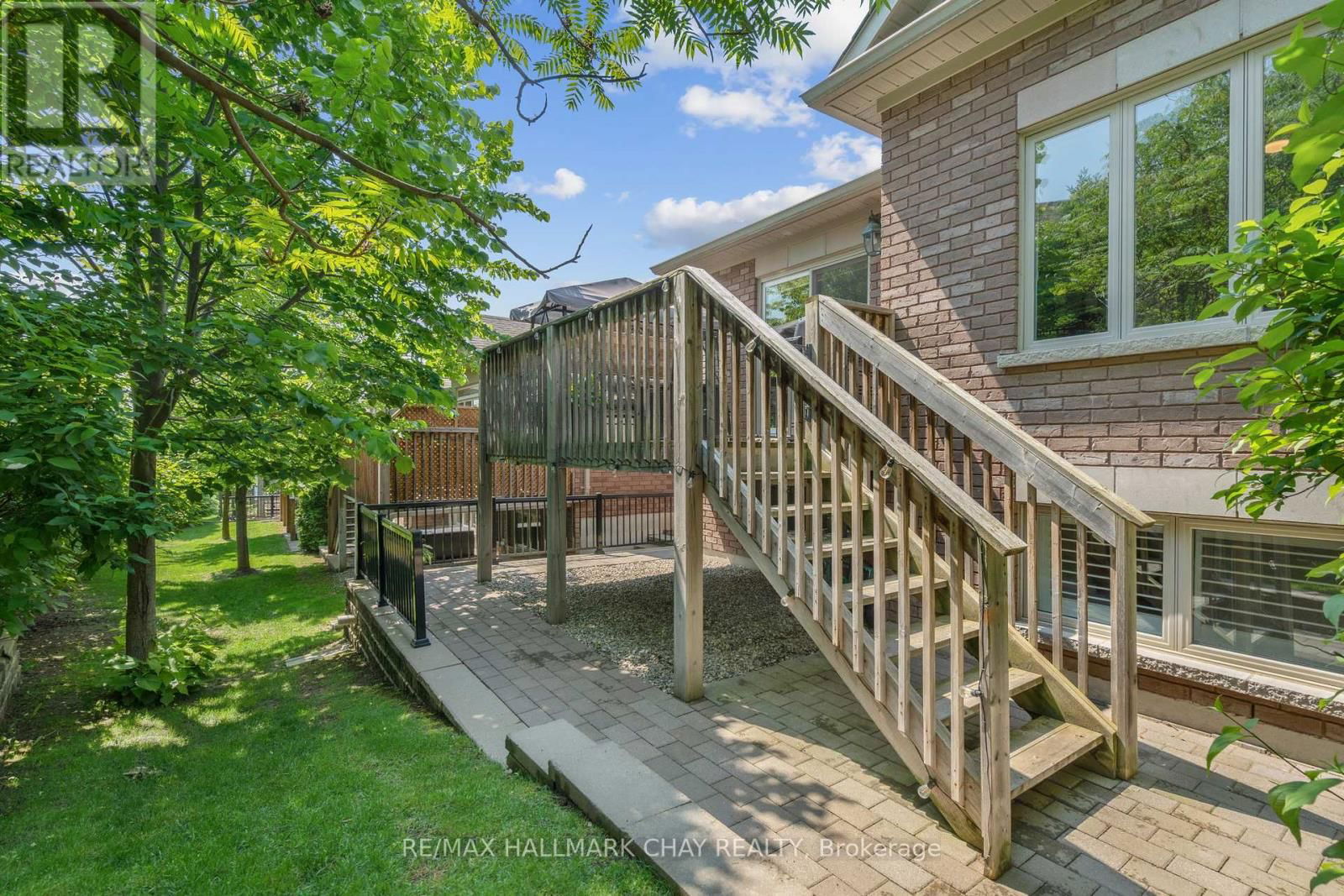 17 HILLCREST DRIVE Image 32