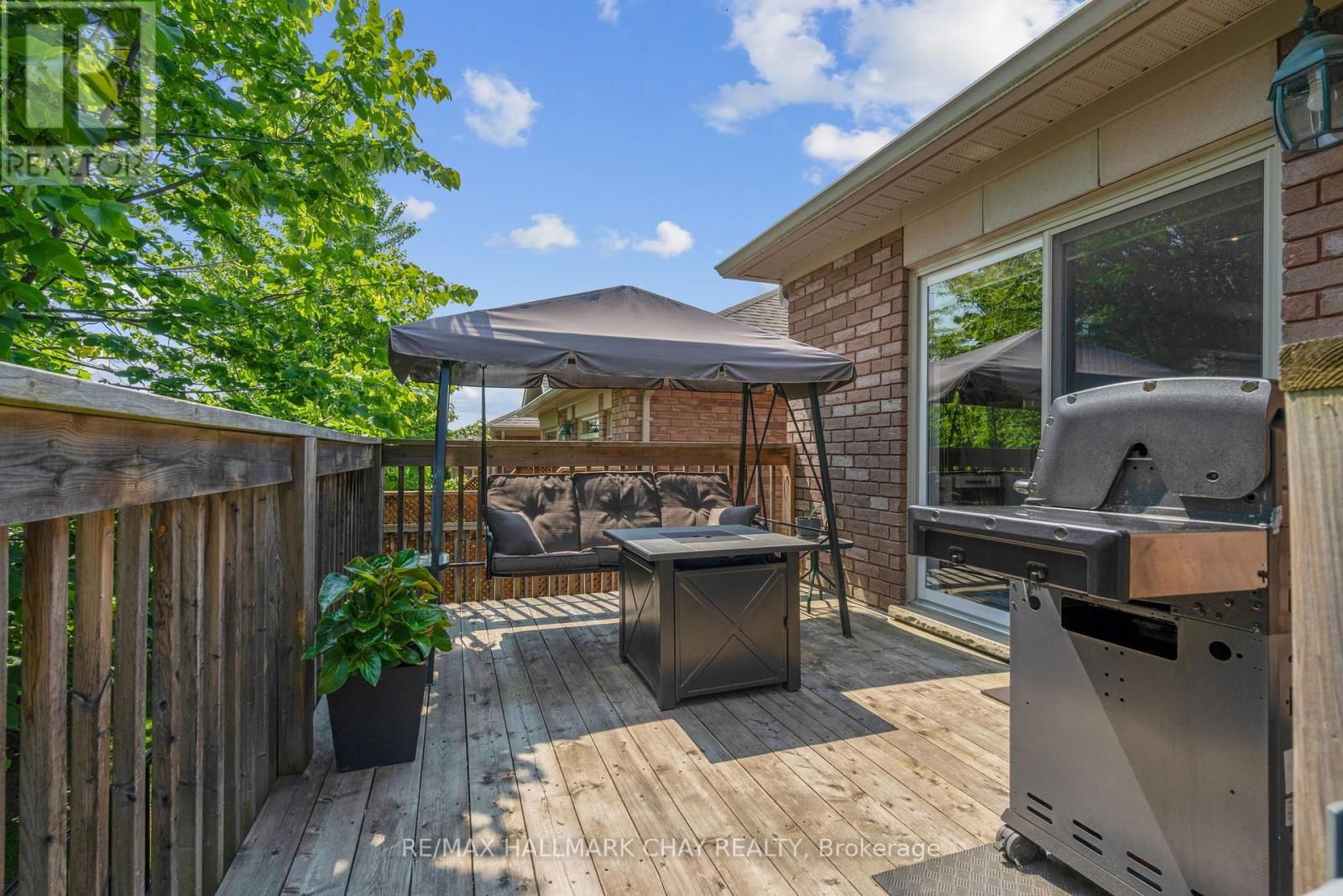 17 HILLCREST DRIVE Image 33