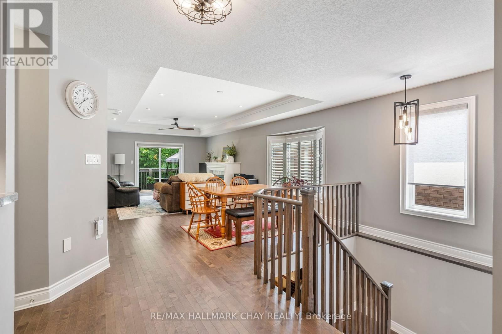 17 HILLCREST DRIVE Image 9