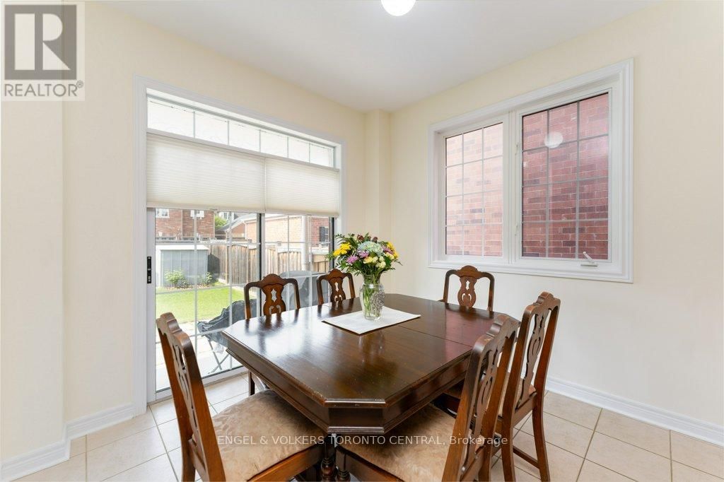 22 DONALD SIM AVENUE Image 10
