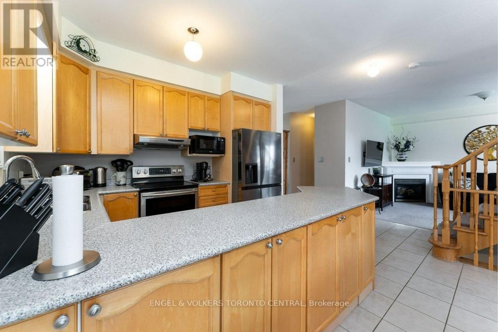 22 DONALD SIM AVENUE Image 11