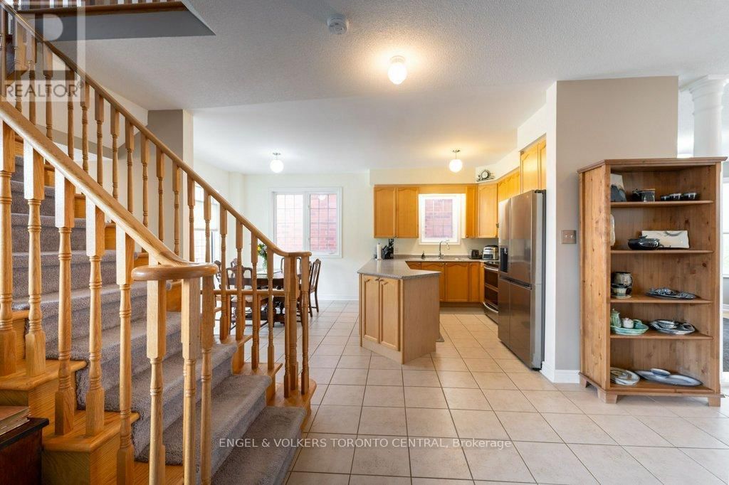 22 DONALD SIM AVENUE Image 12